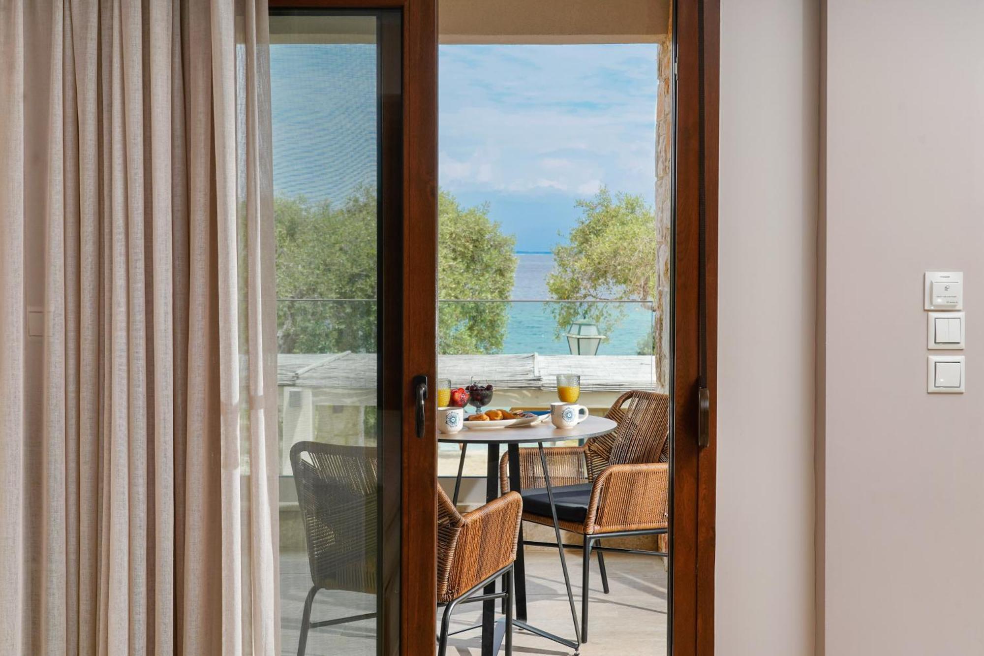Villa Teresa Luxury Suites 萨索斯 外观 照片