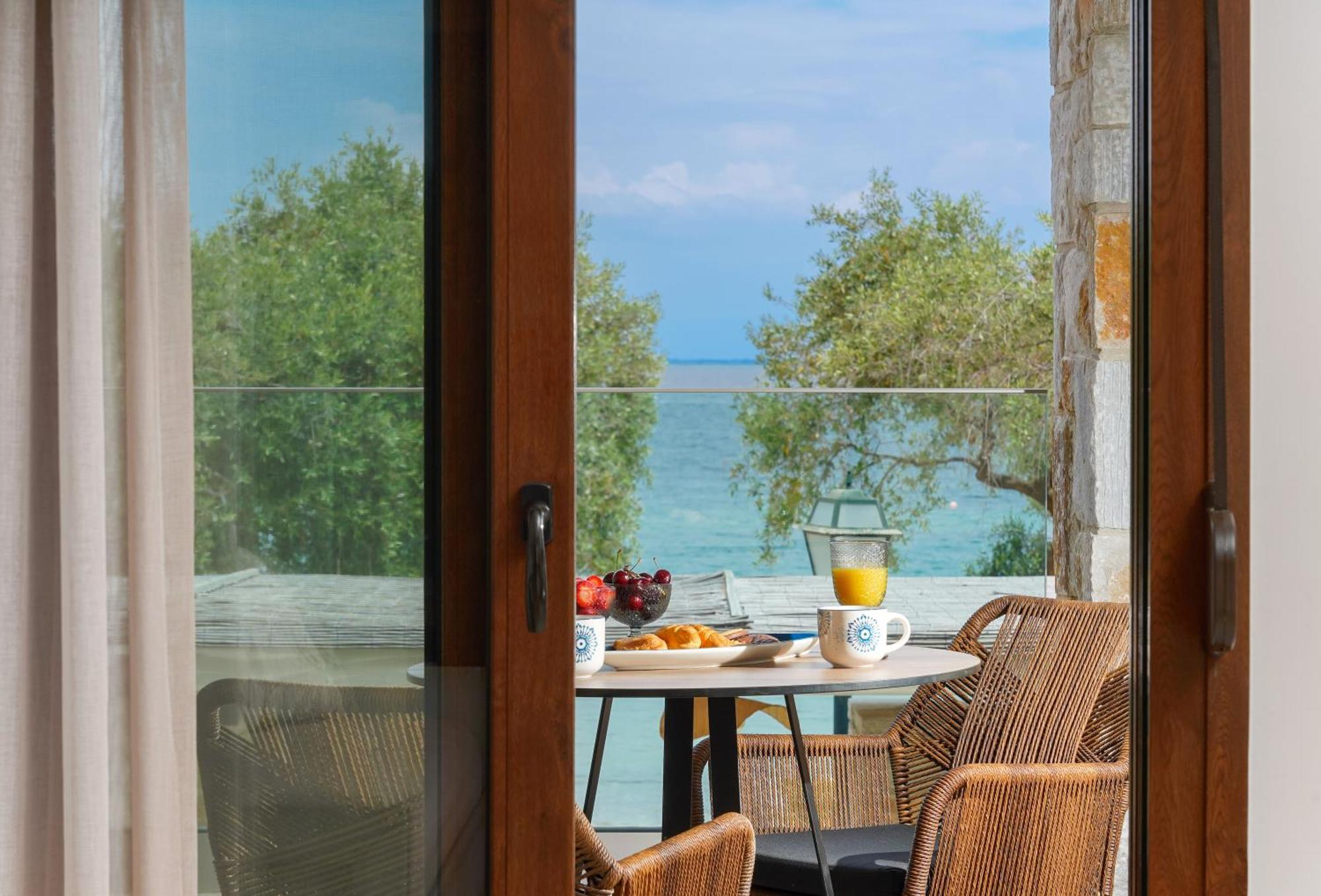 Villa Teresa Luxury Suites 萨索斯 外观 照片